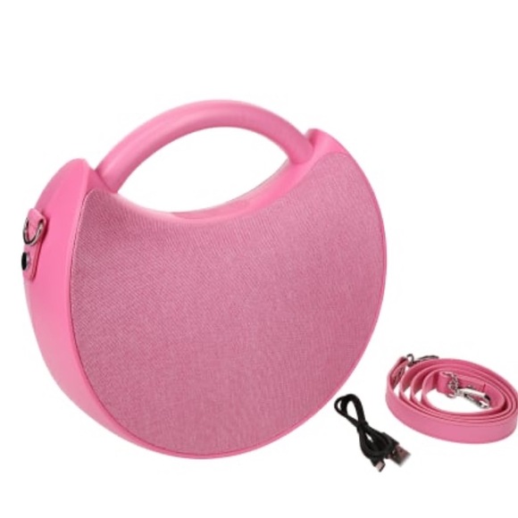 Purse 👛 Speaker with rechargeable battery 🔋 and Removable Strap - Picture 6 of 10